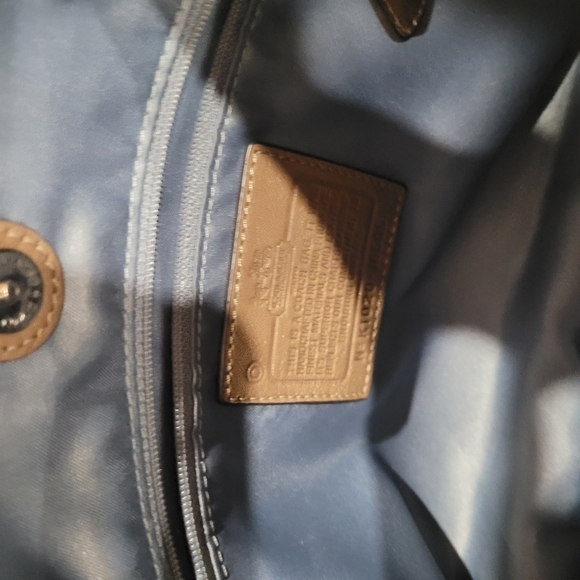 🔹️Coach 🔹️Madison Maggie Op Art Dotted Shoulder Bag - Picture 8 of 11